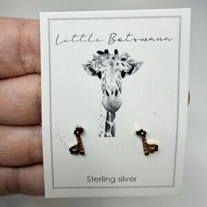 Little Botowana Sterling Silver Giraffe Petite Stud Earrings New